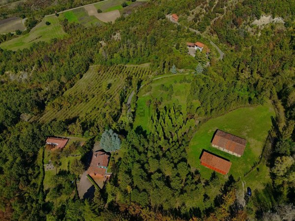 casale in vendita a Brignano-Frascata