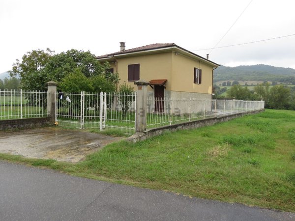 casa indipendente in vendita a Brignano-Frascata