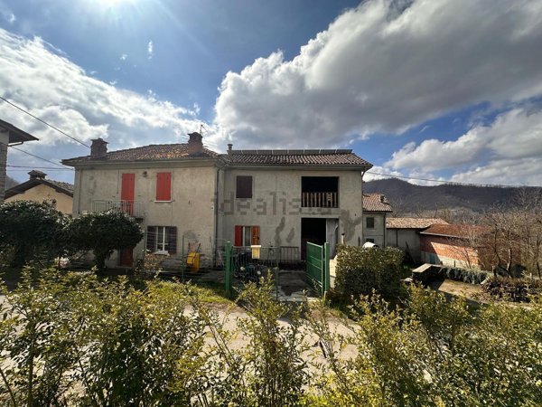 casa indipendente in vendita a Brignano-Frascata