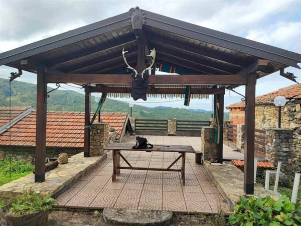 appartamento in vendita a Cabella Ligure