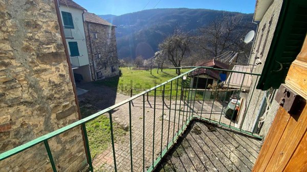 casa indipendente in vendita a Cabella Ligure