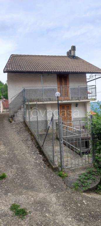 casa indipendente in vendita a Cabella Ligure in zona Piuzzo
