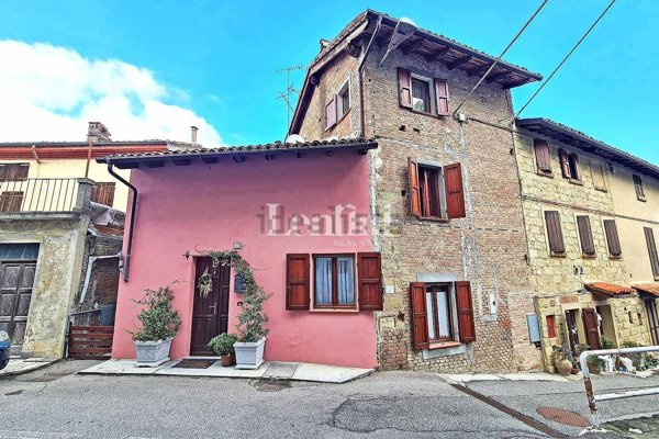 casa indipendente in vendita a Camagna Monferrato