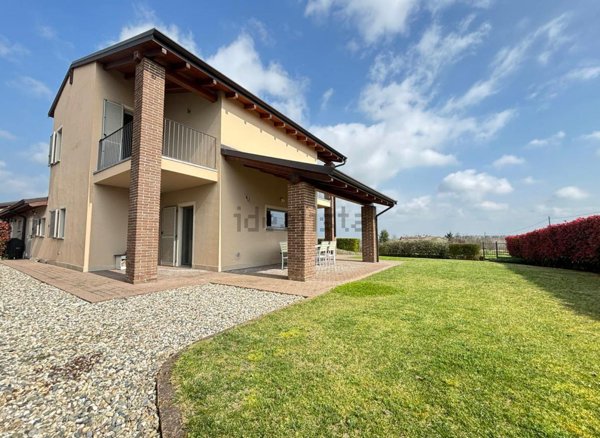 casa indipendente in vendita a Camagna Monferrato in zona Regione Bonina