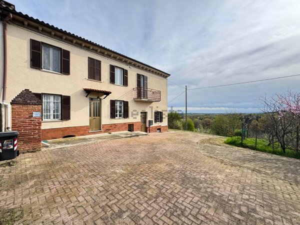 casa indipendente in vendita a Camagna Monferrato