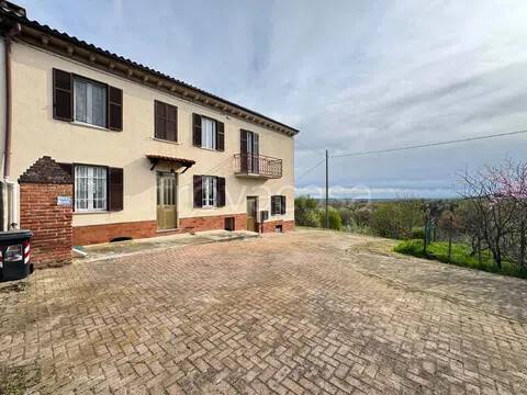 casa indipendente in vendita a Camagna Monferrato in zona Stramba