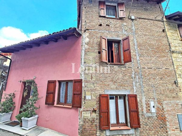 casa indipendente in vendita a Camagna Monferrato