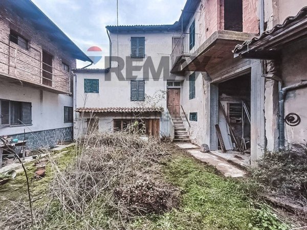 casa indipendente in vendita a Camagna Monferrato