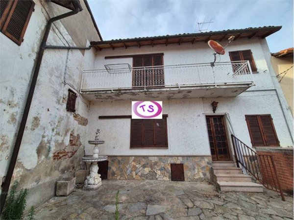 casa indipendente in vendita a Camagna Monferrato