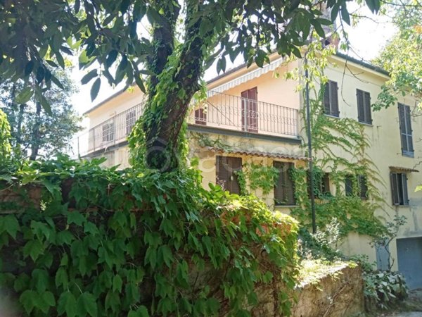 casa indipendente in vendita a Camino