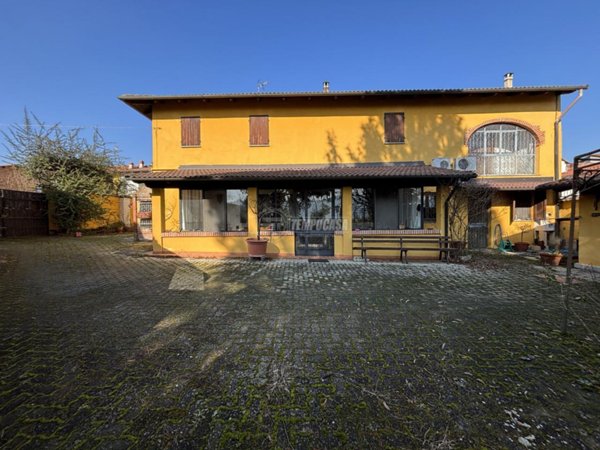 appartamento in vendita a Camino