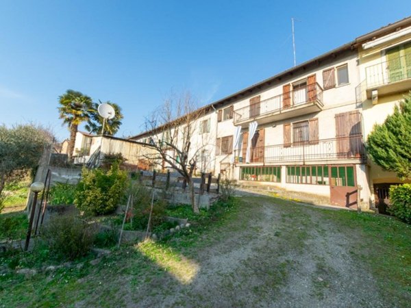 casa indipendente in vendita a Camino
