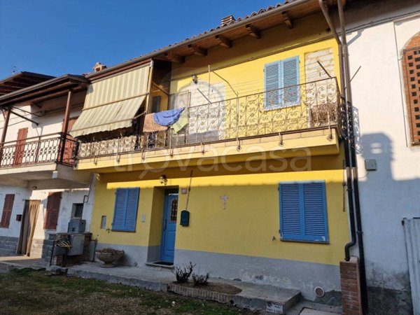 casa indipendente in vendita a Camino
