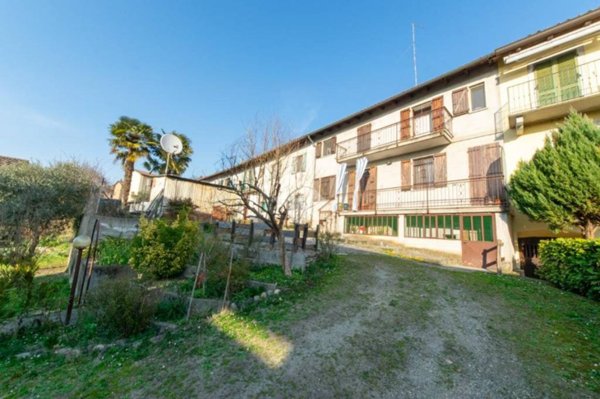 casa indipendente in vendita a Camino
