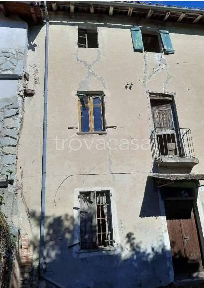 casa indipendente in vendita a Camino