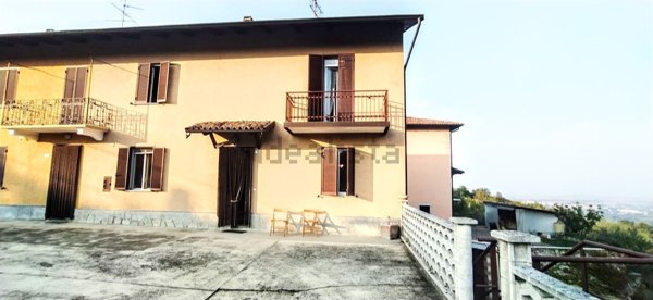 casa semindipendente in vendita a Camino