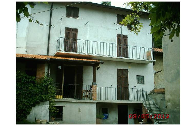 casa indipendente in vendita a Camino