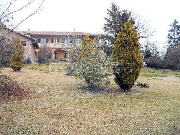 casa indipendente in vendita a Camino