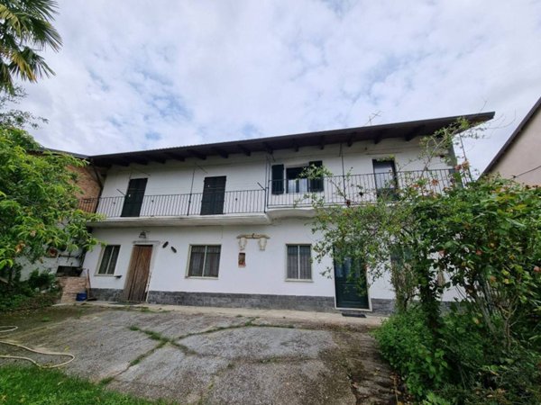 casa indipendente in vendita a Camino