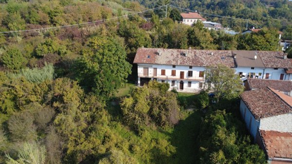 casa indipendente in vendita a Camino
