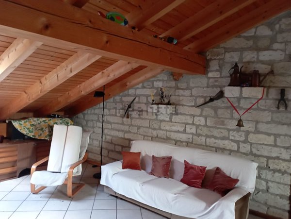 casa indipendente in vendita a Camino