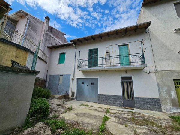 casa indipendente in vendita a Camino