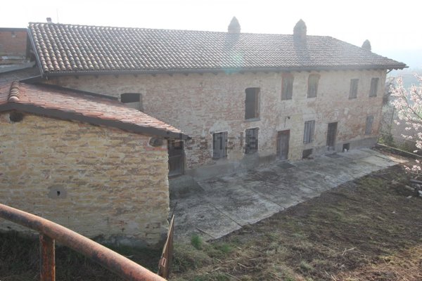 casa indipendente in vendita a Camino