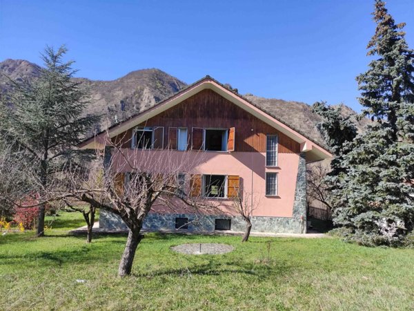 casa indipendente in vendita a Cerro Maggiore in zona Cantalupo