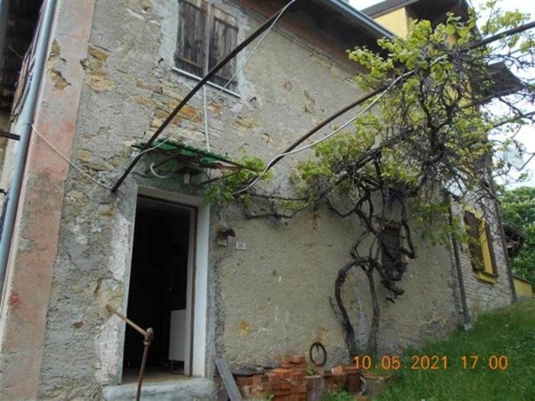 casa indipendente in vendita a Cantalupo Ligure in zona Borgo Adorno