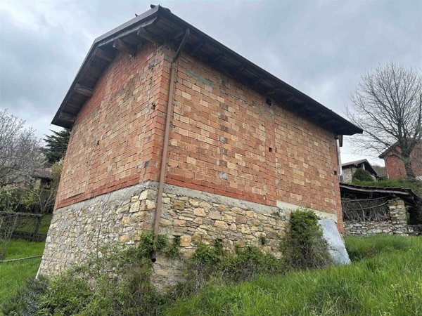 casa indipendente in vendita a Cantalupo Ligure in zona Borgo Adorno