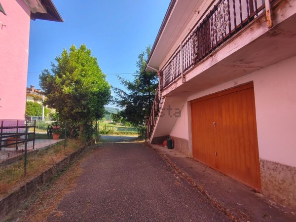 esavano in vendita a Cantalupo Ligure