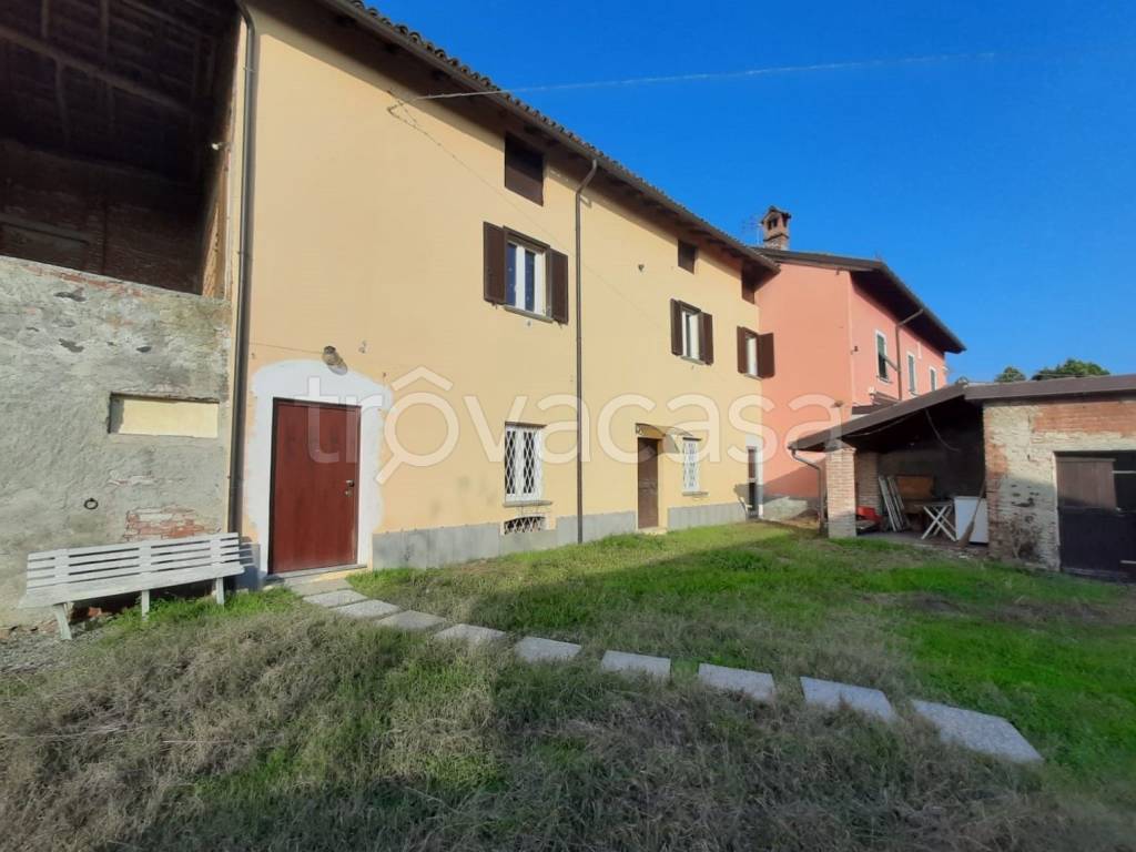 casa indipendente in vendita a Capriata d'Orba