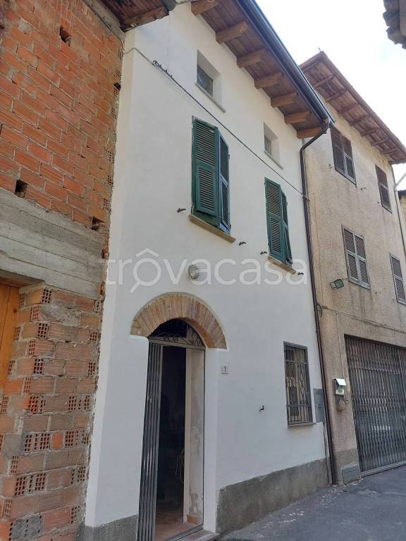 casa indipendente in vendita a Capriata d'Orba