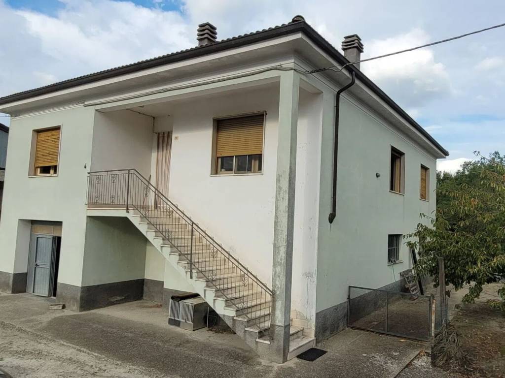 casa indipendente in vendita a Capriata d'Orba