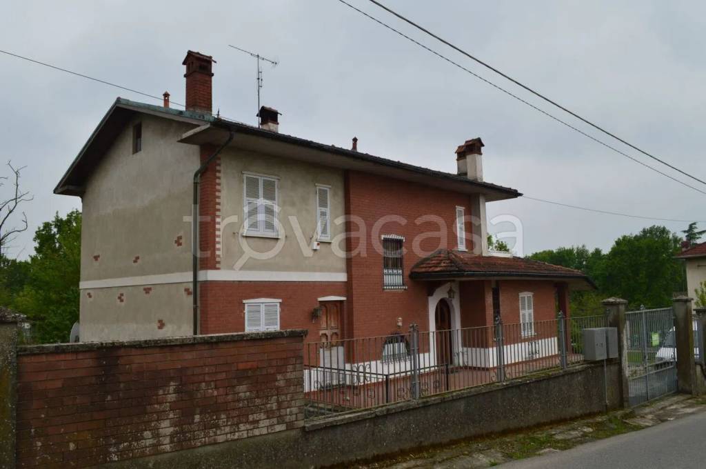 casa indipendente in vendita a Capriata d'Orba