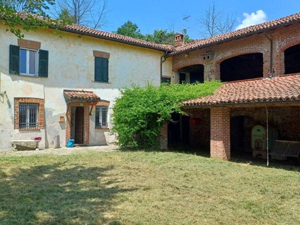 casa indipendente in vendita a Capriata d'Orba
