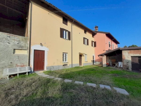 casa indipendente in vendita a Capriata d'Orba