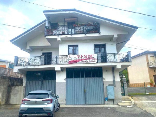 casa indipendente in vendita a Capriata d'Orba