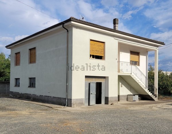 casa indipendente in vendita a Capriata d'Orba