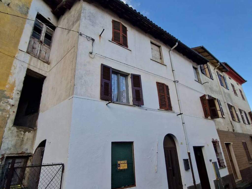 casa indipendente in vendita a Capriata d'Orba