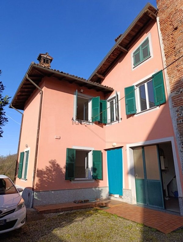 casa indipendente in vendita a Capriata d'Orba