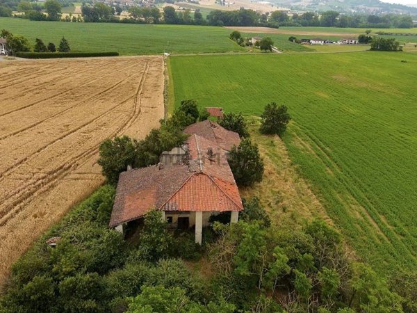 casale in vendita a Carbonara Scrivia