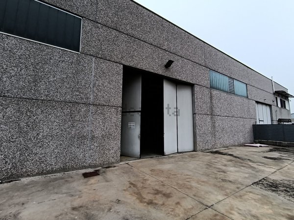 locale di sgombero in vendita a Carbonara Scrivia