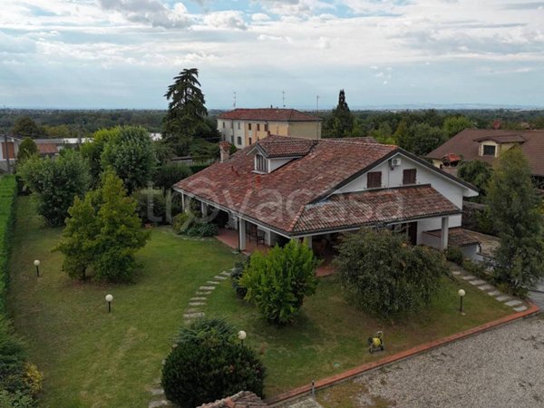 casa indipendente in vendita a Carbonara Scrivia