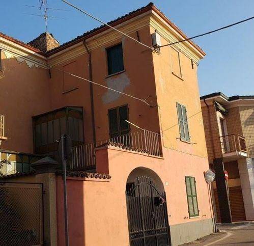 casa indipendente in vendita a Carbonara Scrivia