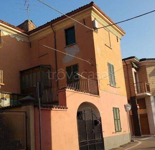 casa indipendente in vendita a Carbonara Scrivia