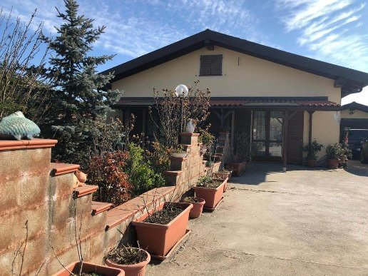 casa indipendente in vendita a Carbonara Scrivia