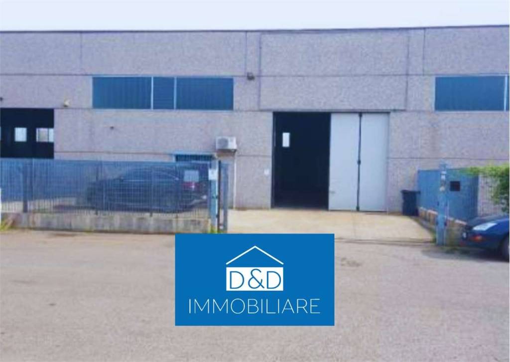 locale commerciale in vendita a Carbonara Scrivia