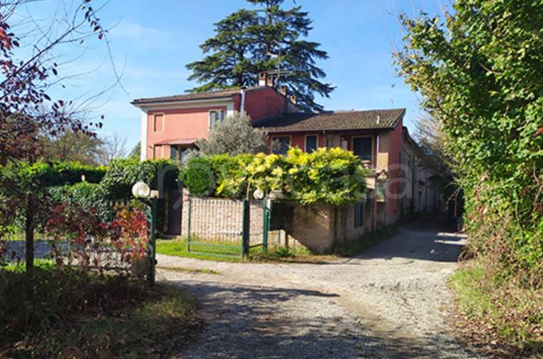 casa indipendente in vendita a Carbonara Scrivia