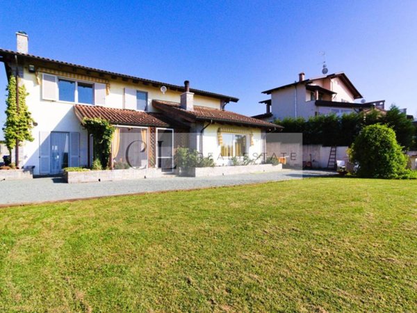 casa indipendente in vendita a Carentino